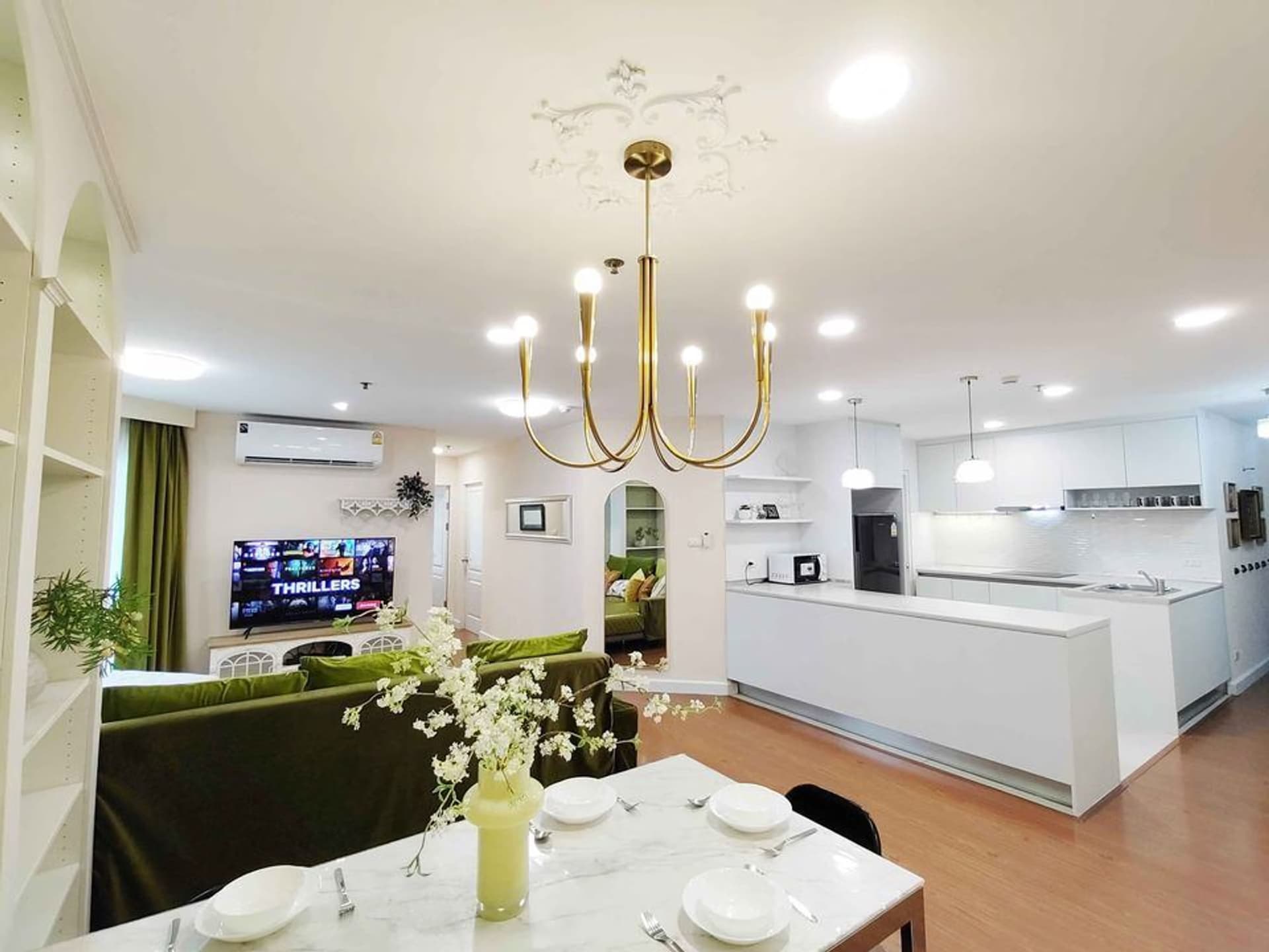 2 ห้องนอน คอนโด สำหรับ ขาย ใน Huai Khwang - Image 3