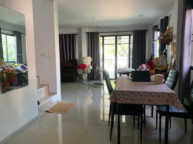 4 Bed House for Rent in Mueang Chiang Mai