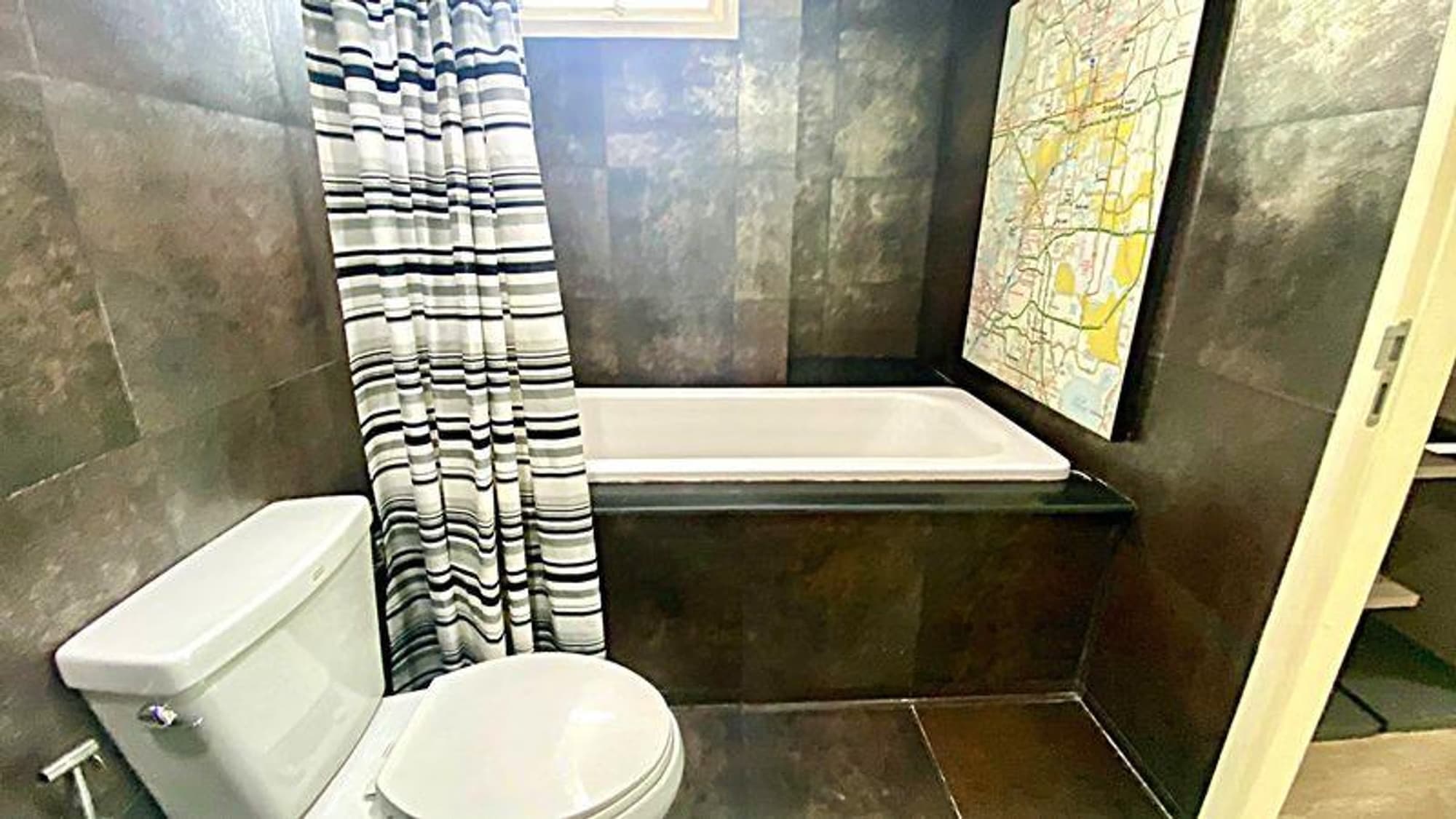 2 Bed Condo for Rent in Watthana - Image 4