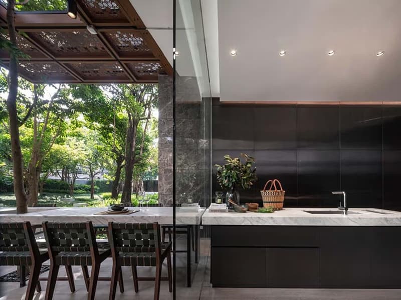 2 Bed Condo for Sale in Phaya Thai