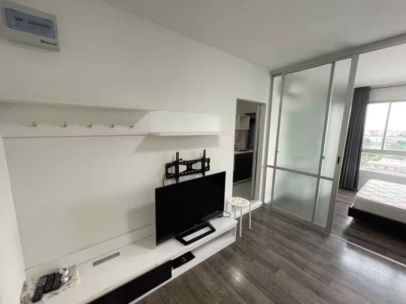 1 Bedroom Condo