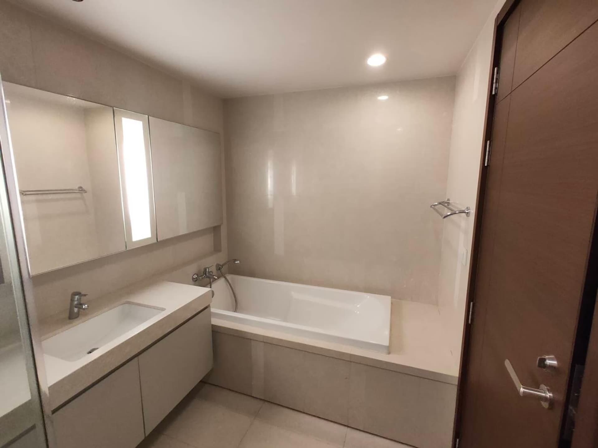2 Bed Condo for Rent  Near Thong Lo BTS - Image 9
