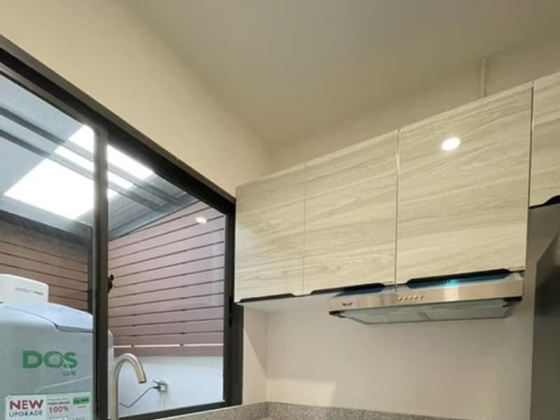 3 Bed Townhouse for Rent in Bang Phli