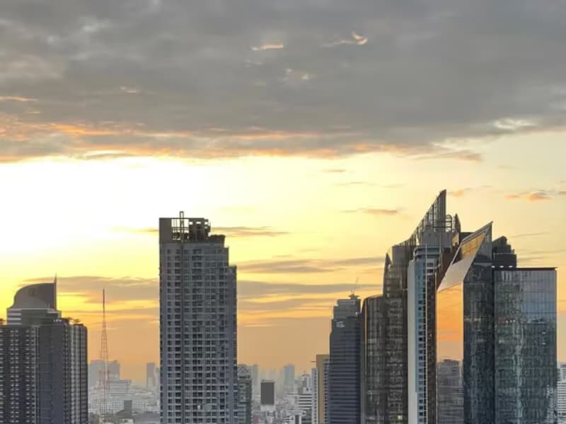Lumpini Suite Phetchaburi-Makkasan - 2 Bed Condo for Sold *LUMP3844