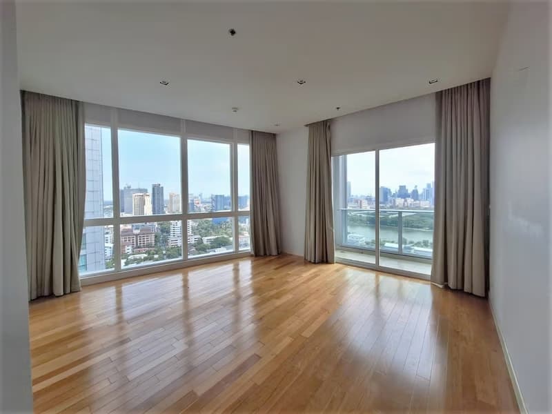 3 Bed Condo for Rent and Sale in Khlong Toei