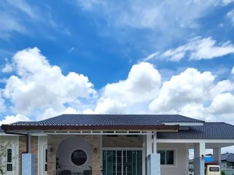 2 Bed House for Rent in Saraphi District