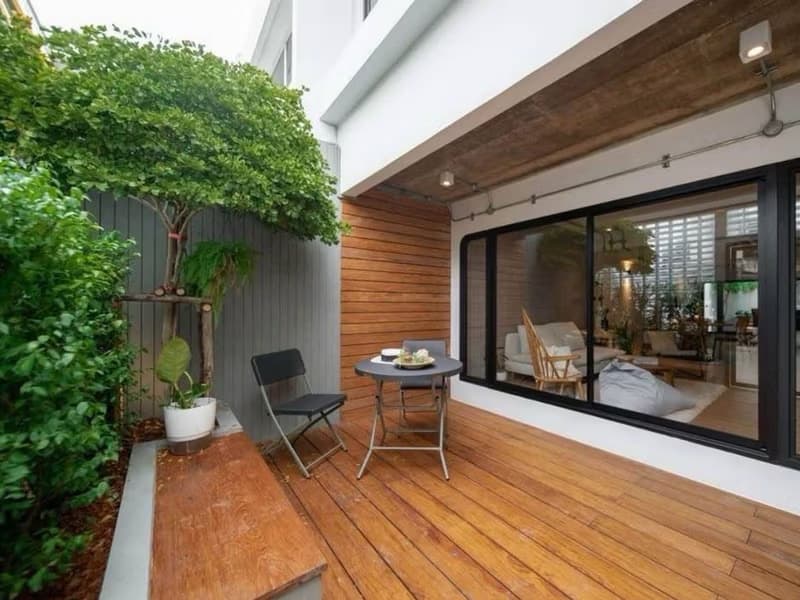3 Bed Townhouse for Rent in Khlong Toei