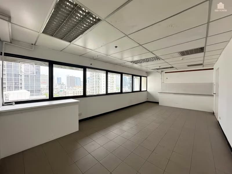 15 Bed Commercial for Rent in Bang Rak