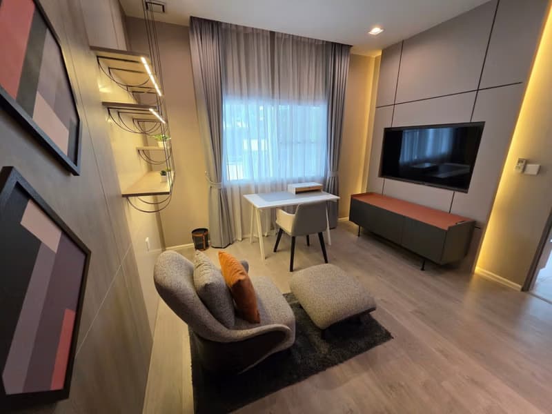 4 Bed House for Rent in Prawet