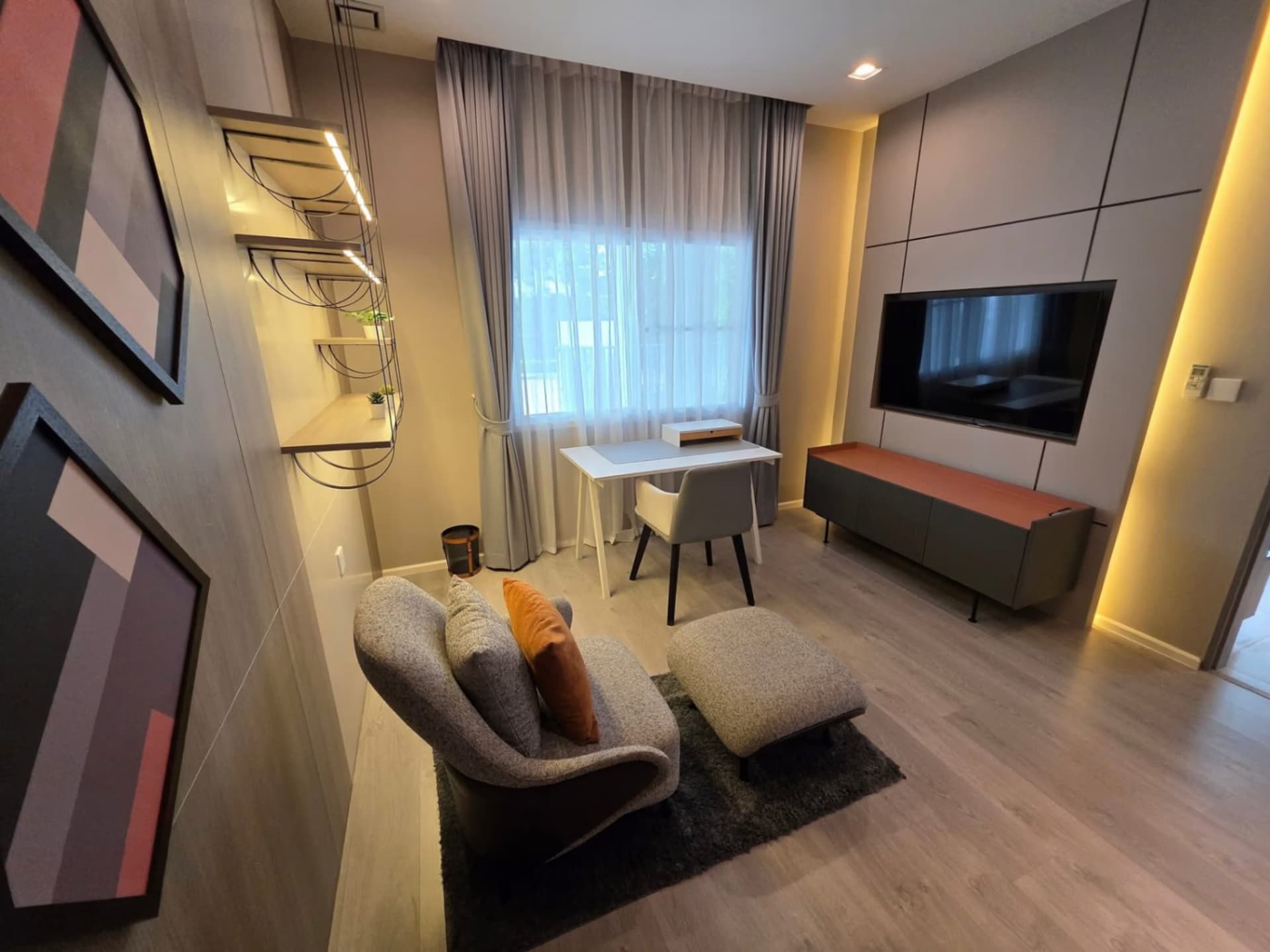4 Bed House for Rent in Prawet - Image 4
