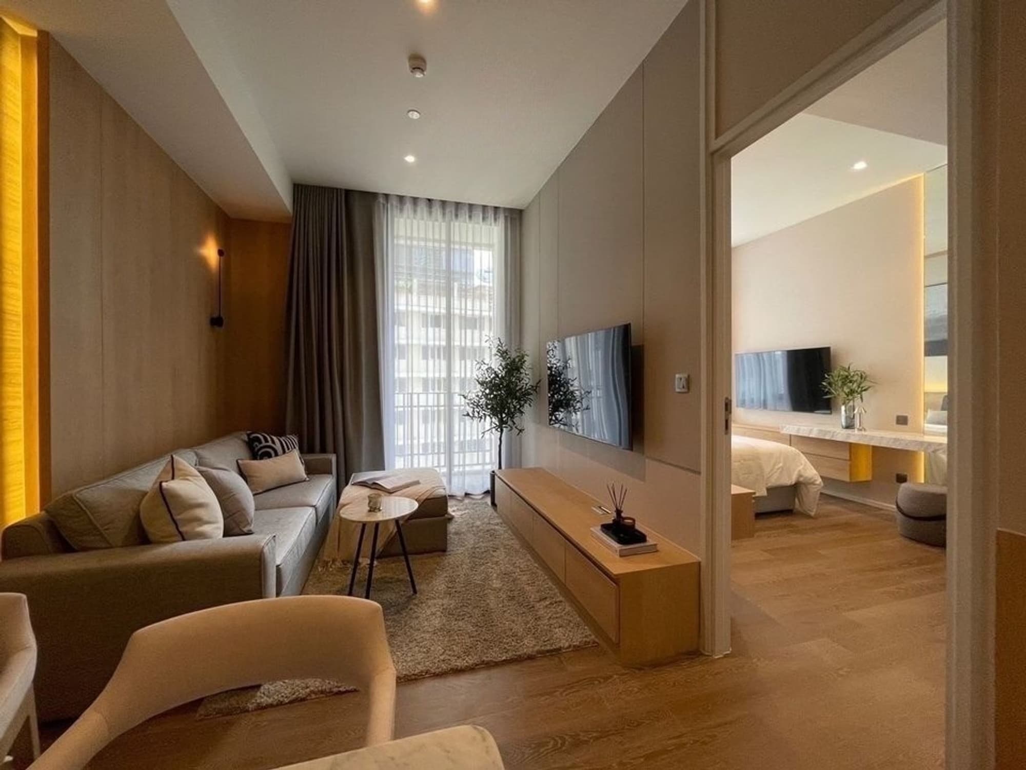 1 Bed Condo for Rent and Sale in Pathum Wan - Image 4