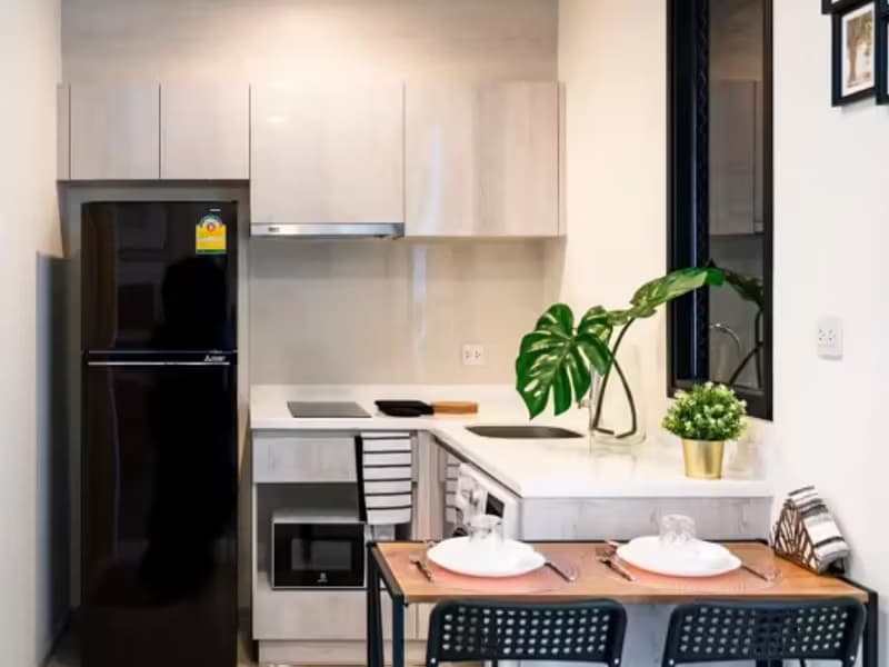 1 Bedroom Condo