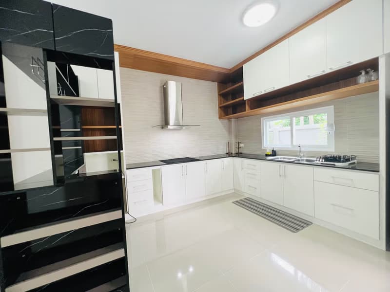 4 Bed House for Rent in Hang Dong