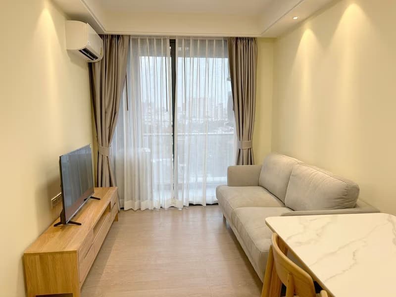 Condo for Rent at Regal Sathon-Naradhiwas