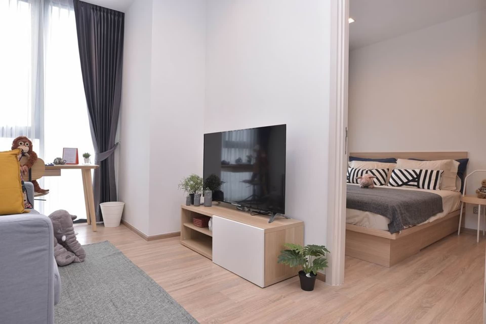 1 Bed Condo for Rent in Phaya Thai - Image 4