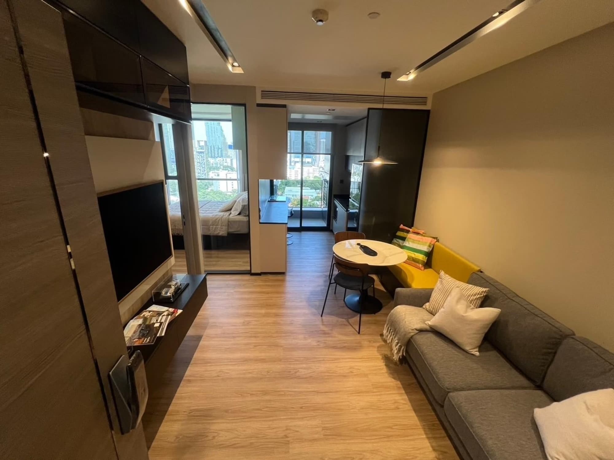 1 Bed Condo for Rent in Phra Khanong - Image 4