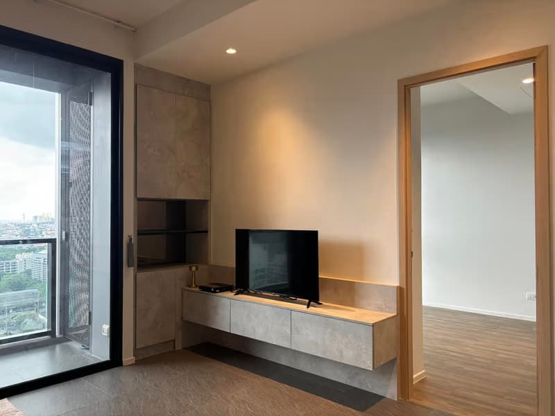1 Bed Condo for Sale in Bang Rak