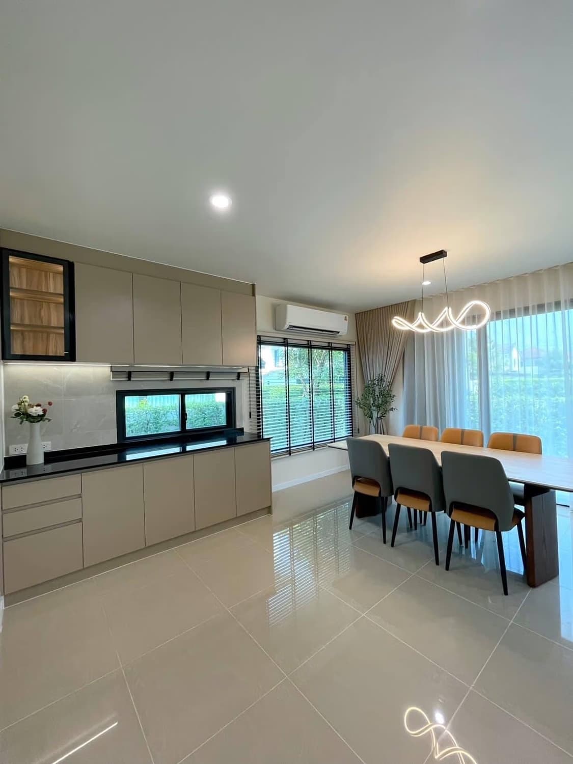 4 Bed House for Rent in Bang Phli - Image 3