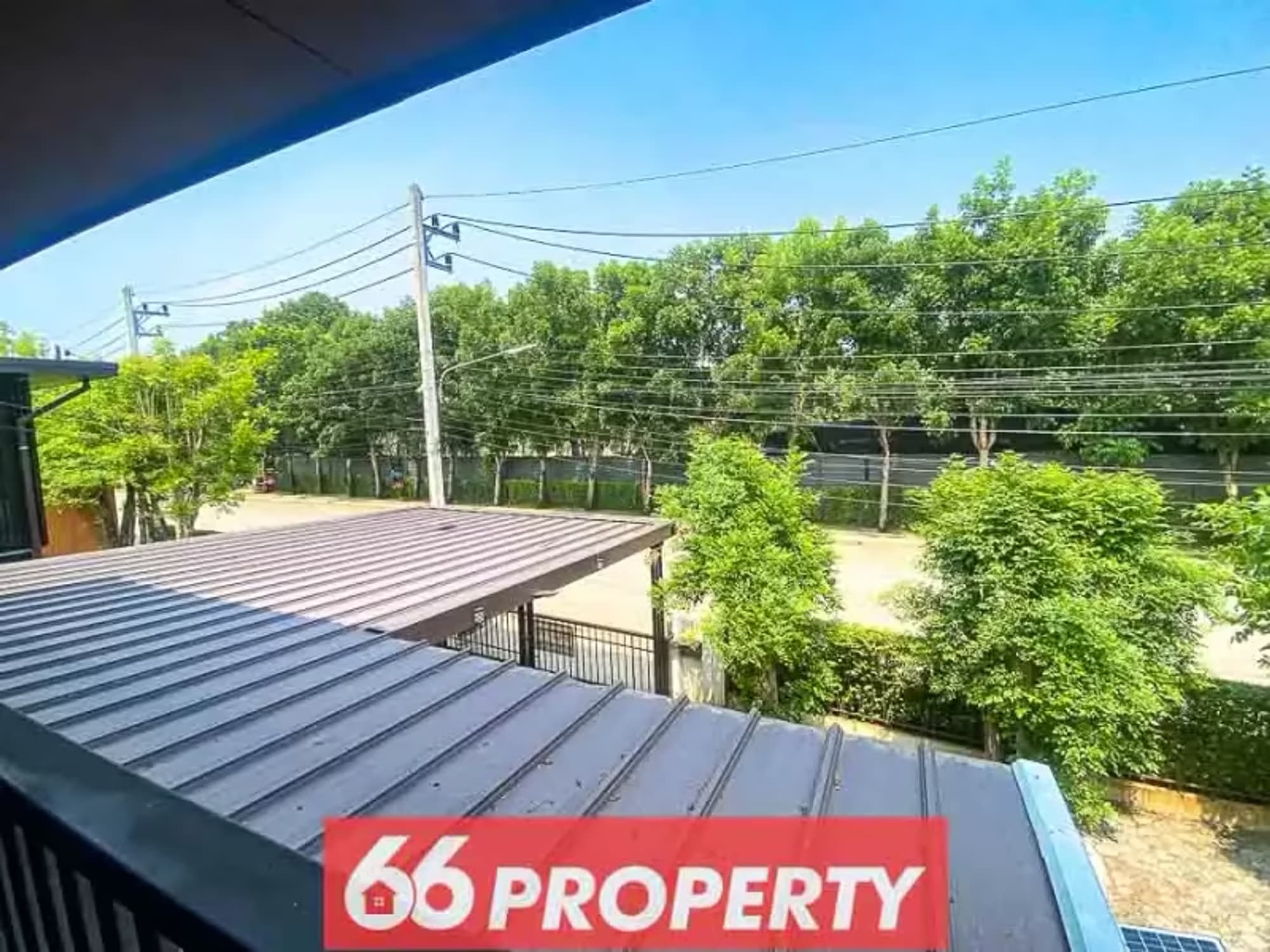 4 Bedroom House - Image 7
