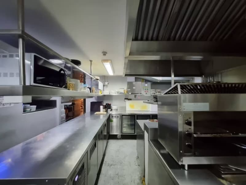 Restaurant+Butcher store for Rent in Khlong Toei