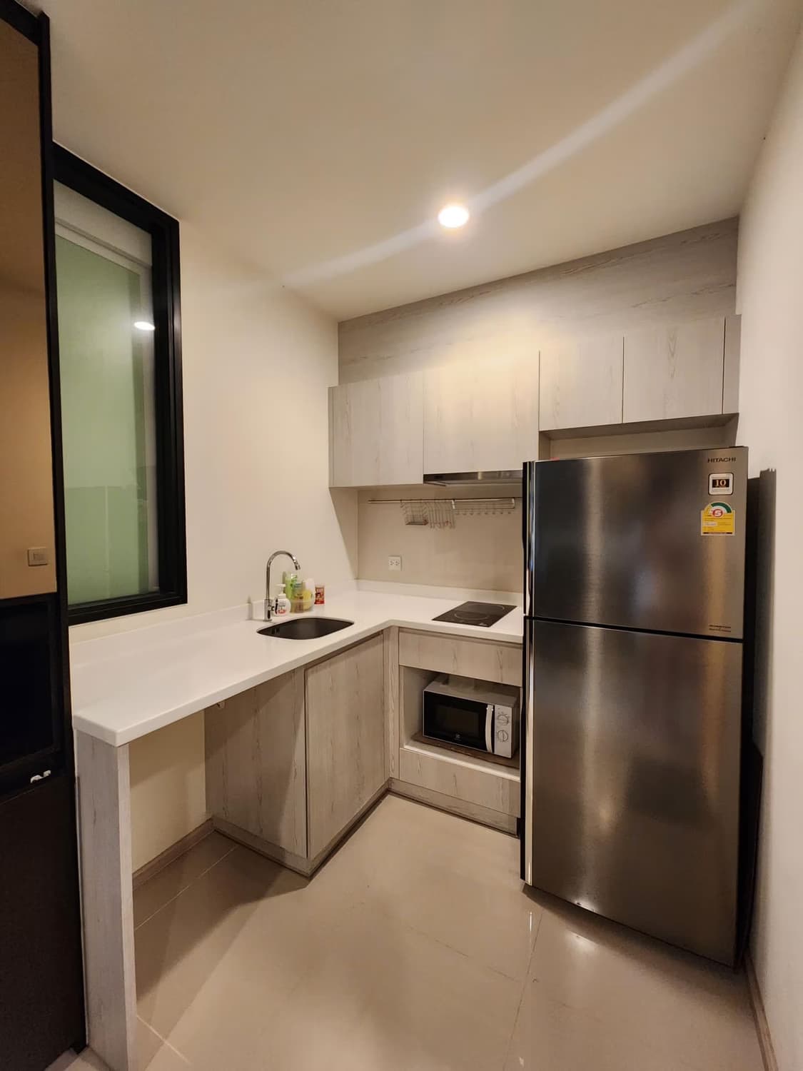 Condo for Rent at Life Asoke - Image 4