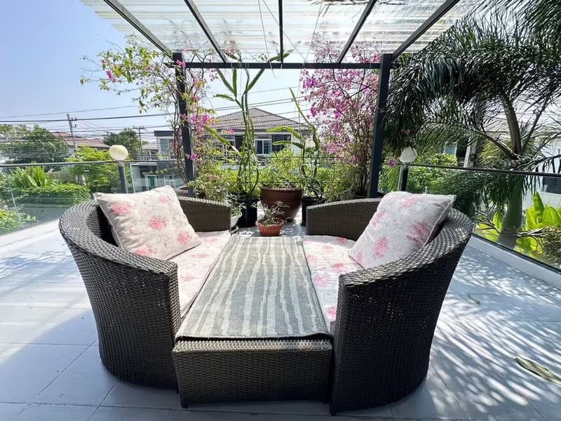 5 Bedroom House  for rent/sale at Siwalee Lake View