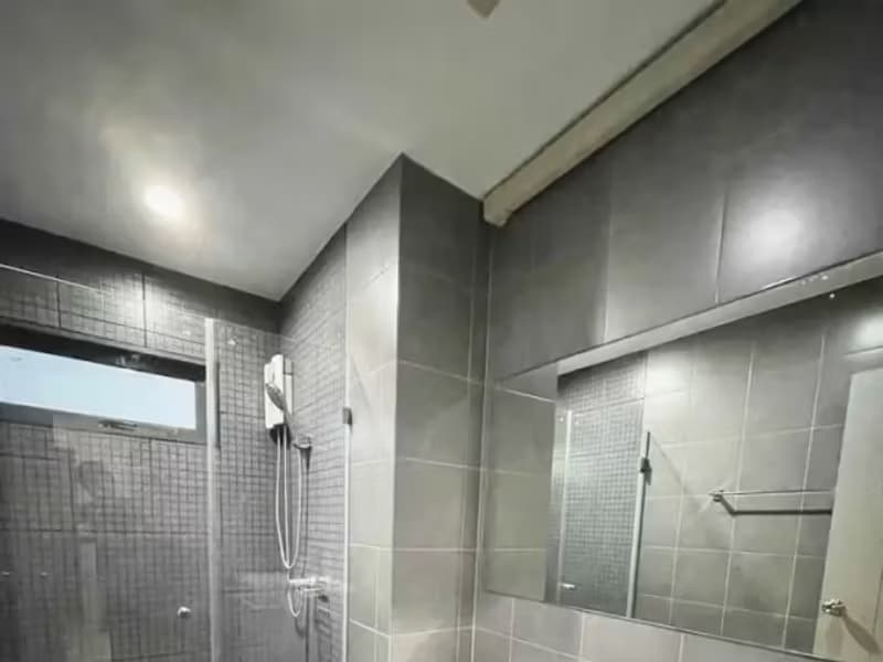 1 Bedroom Condo