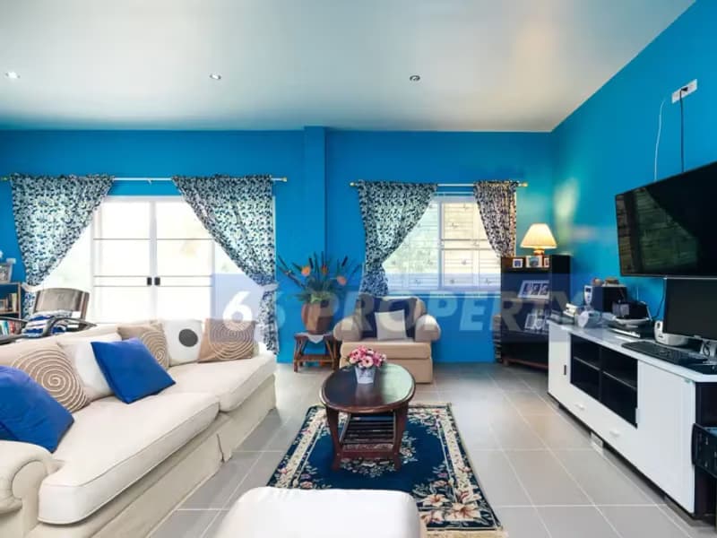 Studio for Sale in 