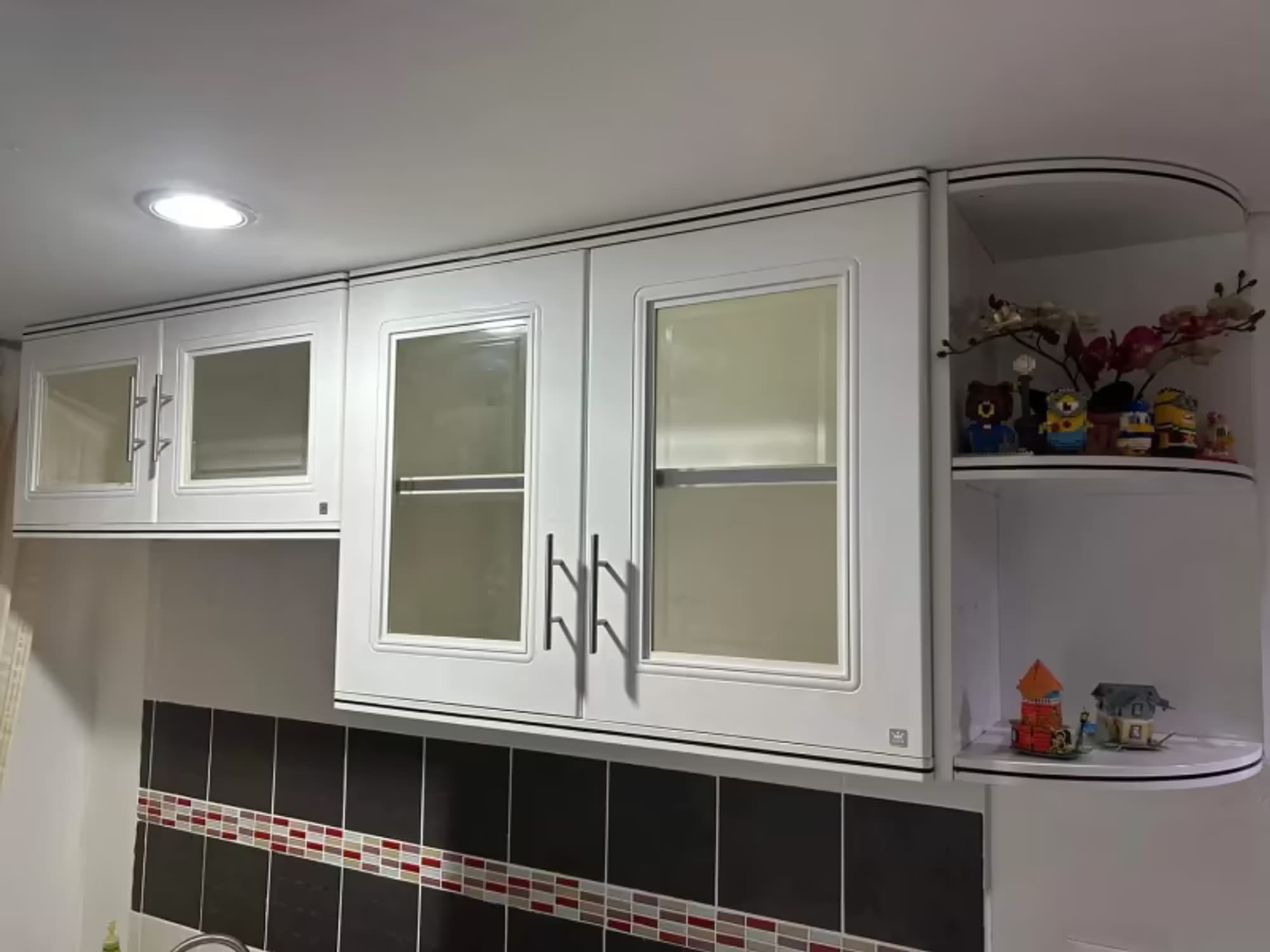 1 Bedroom Condo - Image 5
