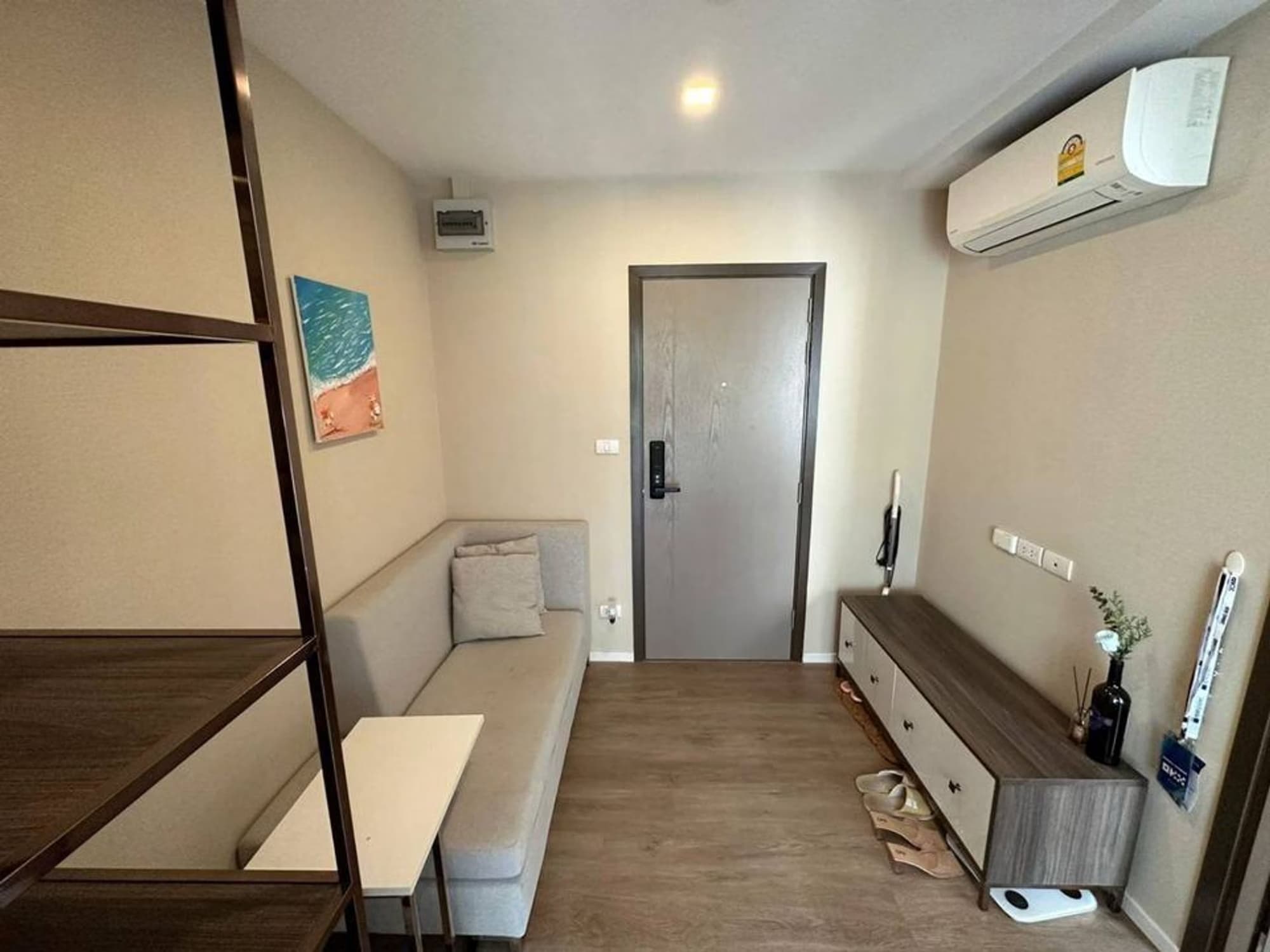 1 Bedroom Condo - Image 1