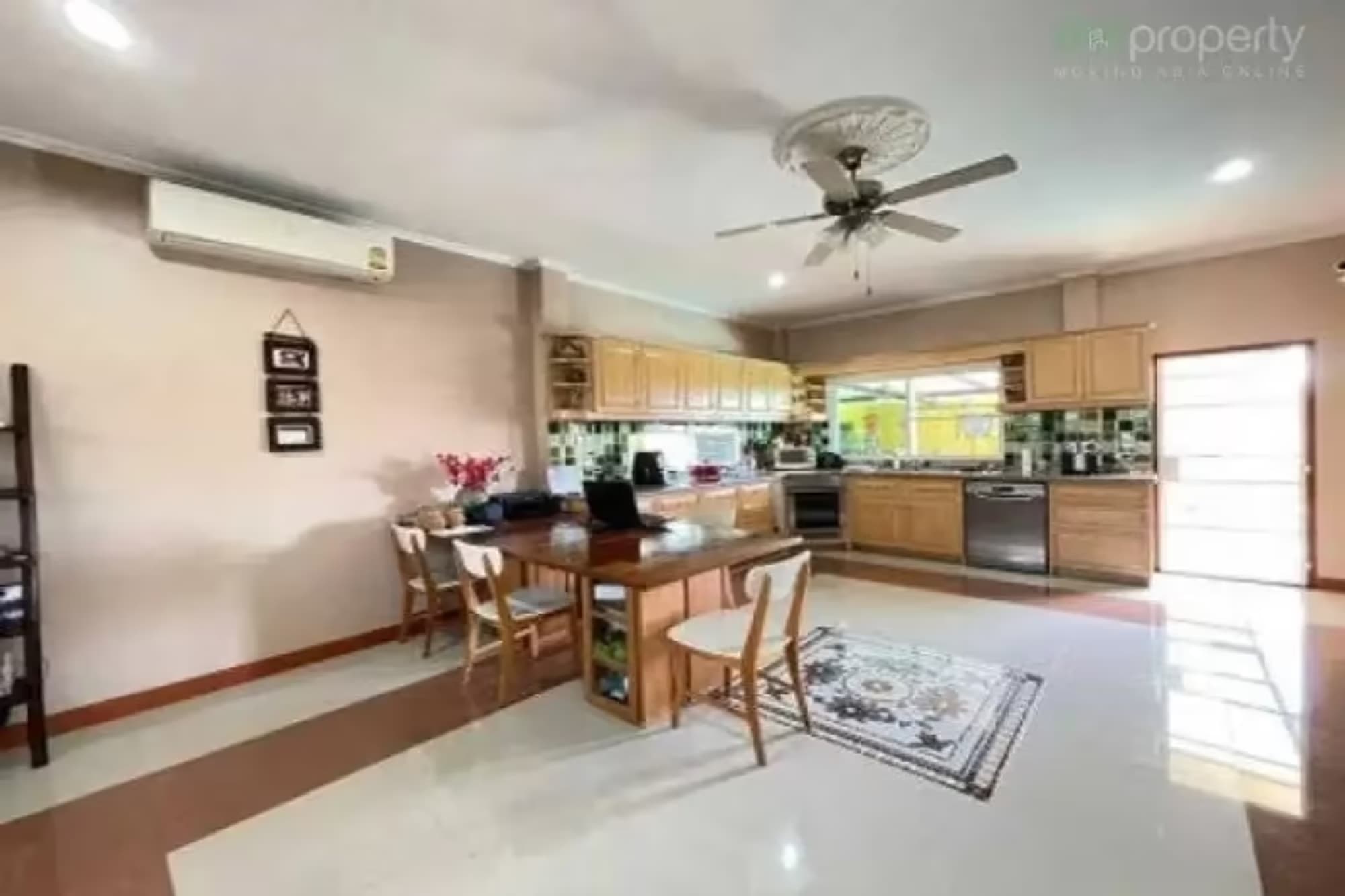 2 Bedroom House - Image 9