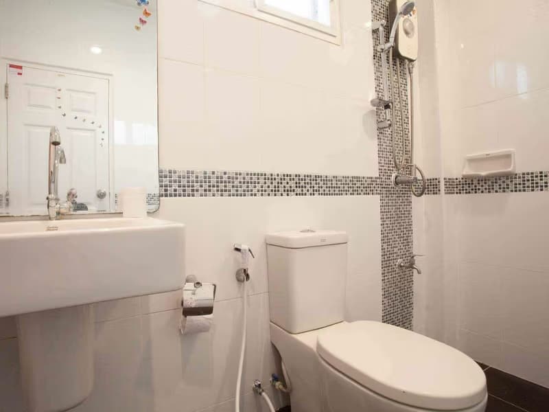 4 Bed House for Rent in Mueang Chiang Mai