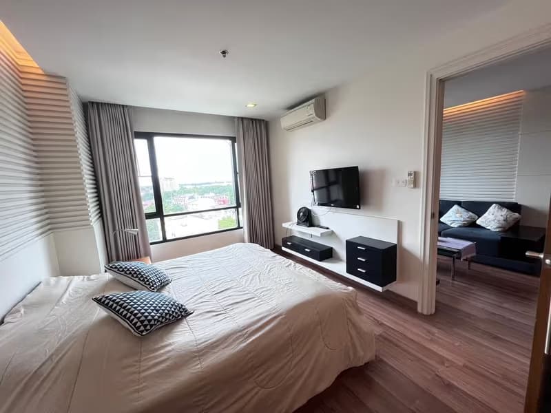 1 Bedroom Condo