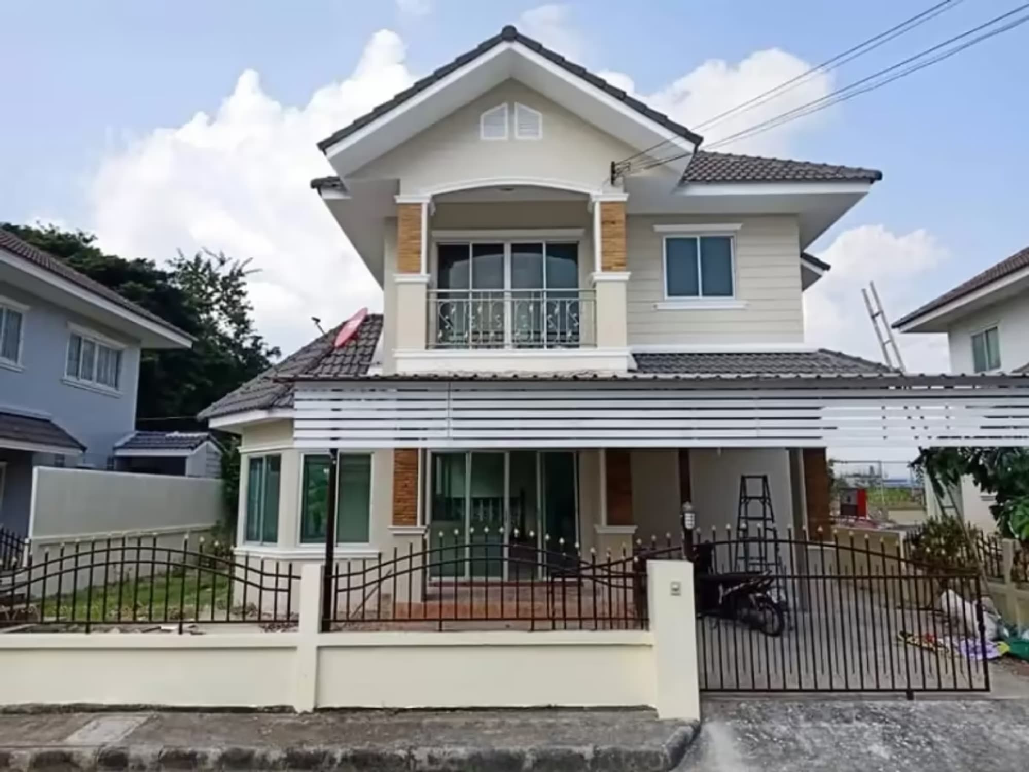 3 Bedroom House - Image 1