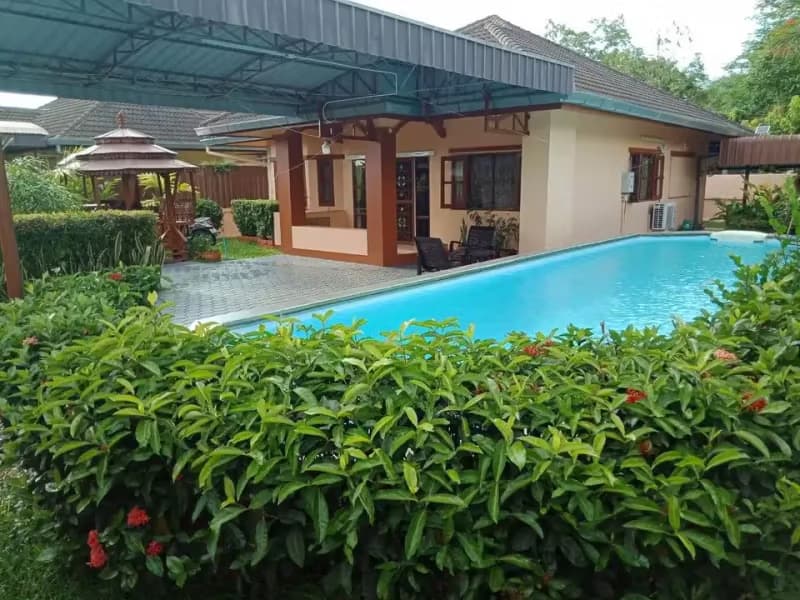 2 Bedroom House