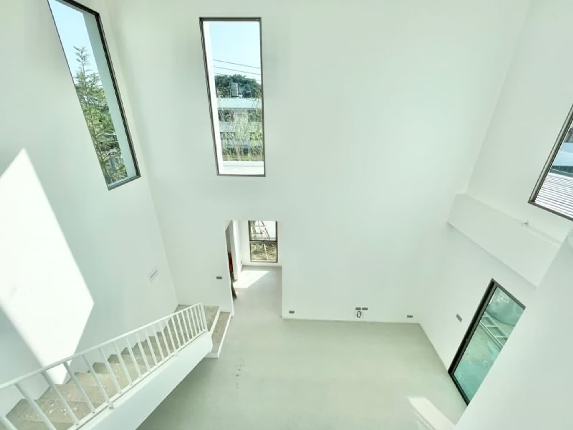  - Image 4