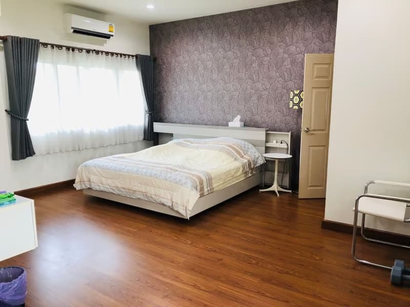 5 Bed House for Rent and Sale in Hang Dong