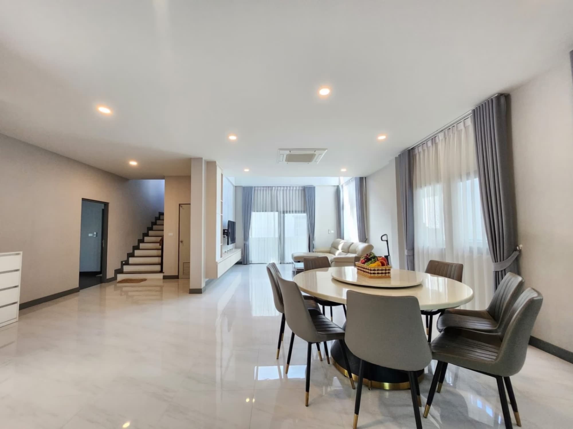 4 Bed House for Rent in Prawet - Image 16