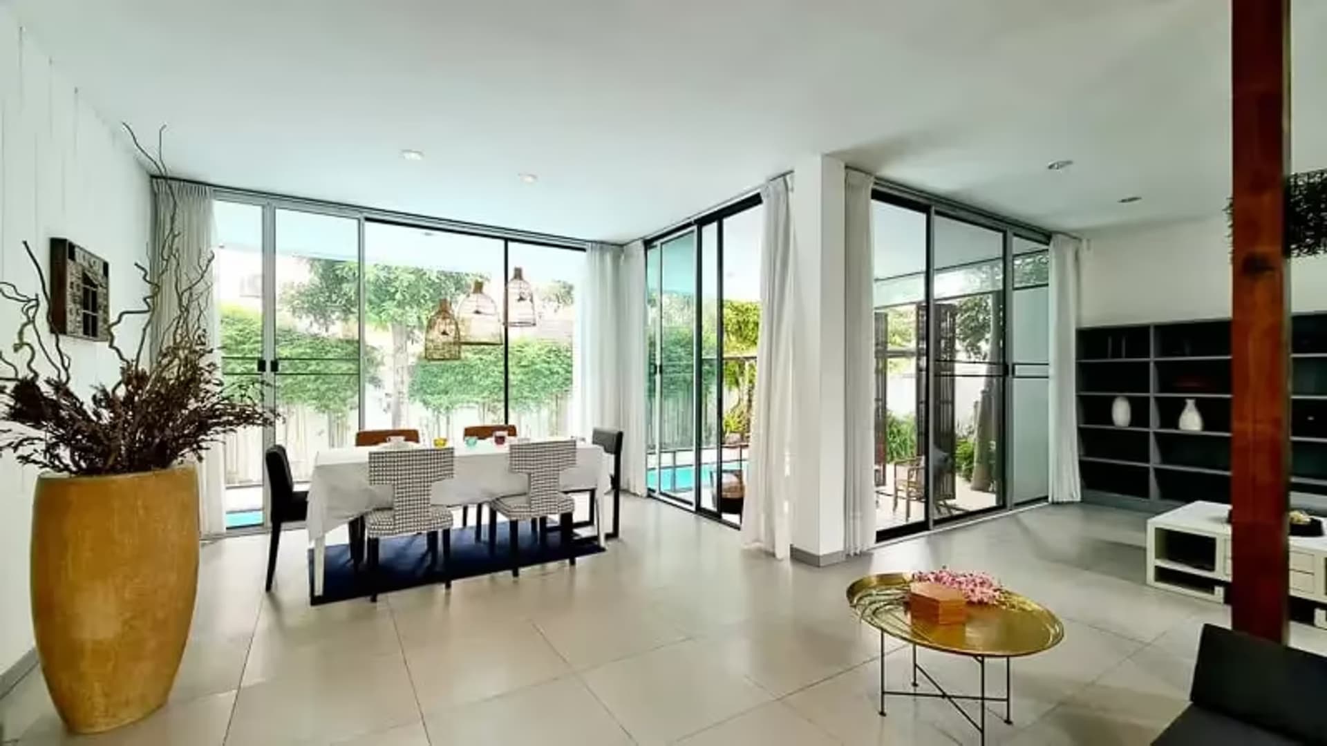 4 Bedroom House - Image 22