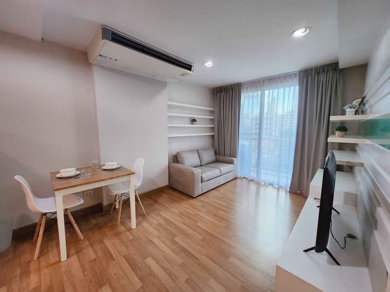 Condo for Rent at The Aree Condominium