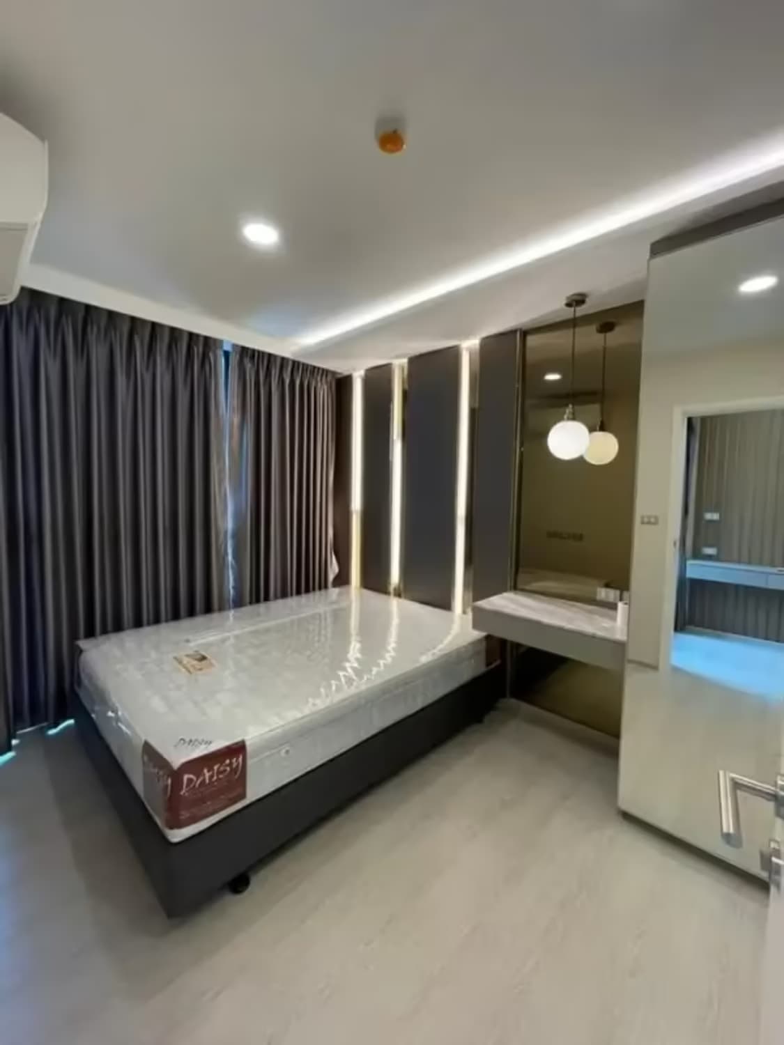 1 Bedroom Condo - Image 6
