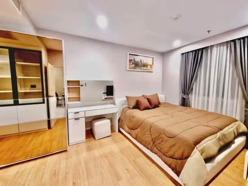 1 Bedroom Condo