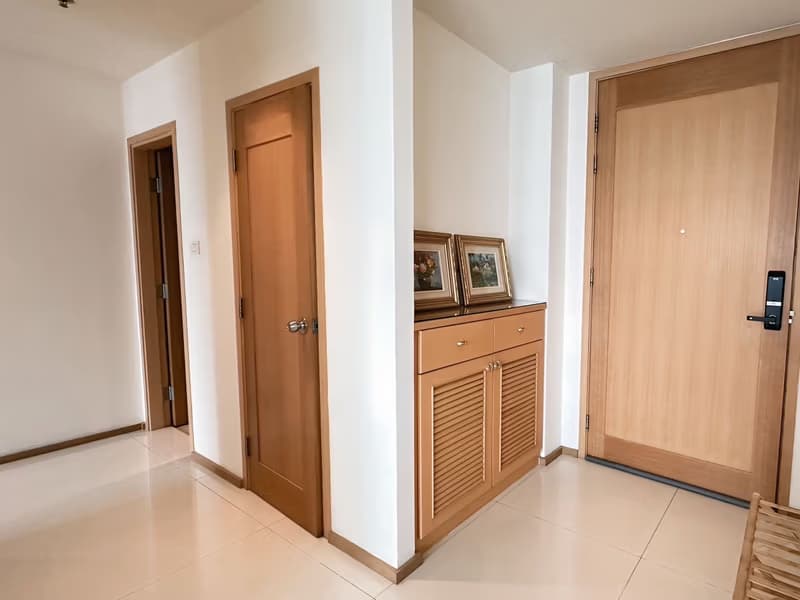3 Bed Condo for Rent in Sathon