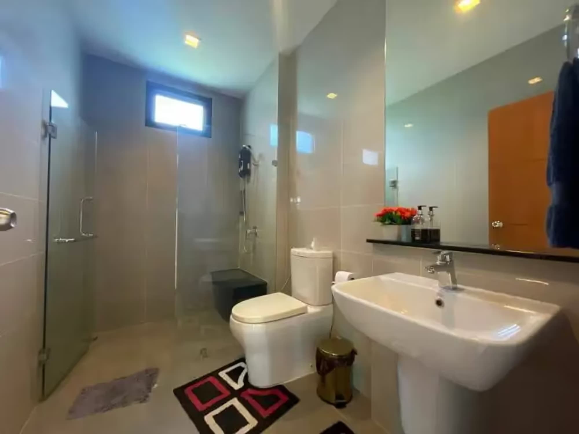 4 Bedroom House - Image 1