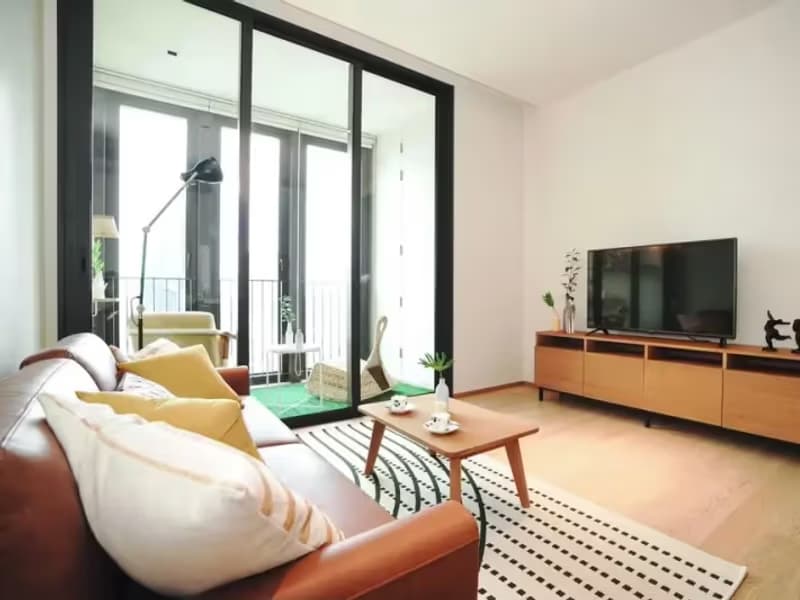 1 Bedroom Condo