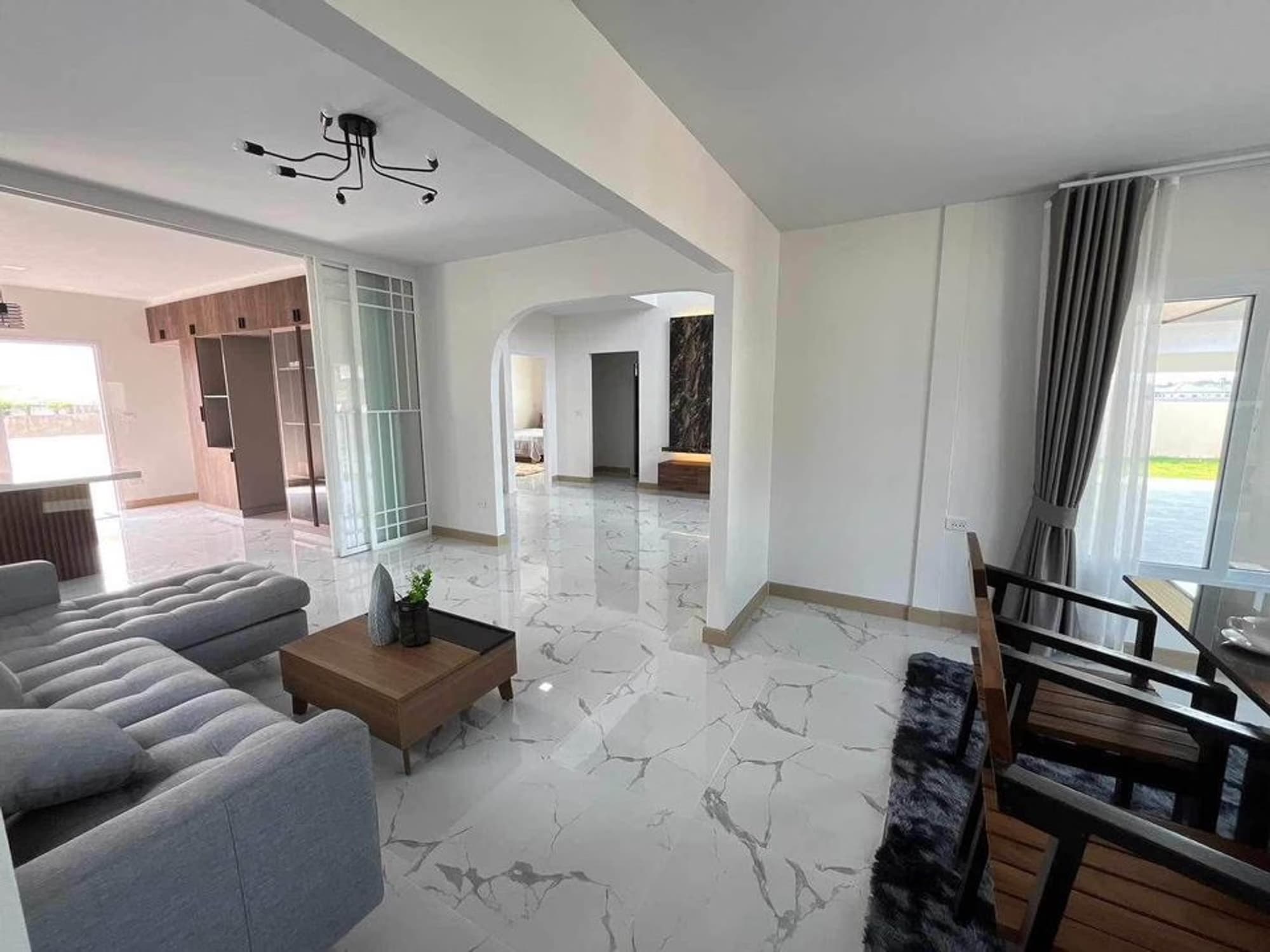 5 Bed House for Rent in Doi Saket - Image 7