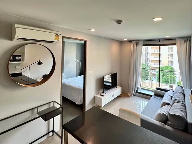 1 Bedroom Condo