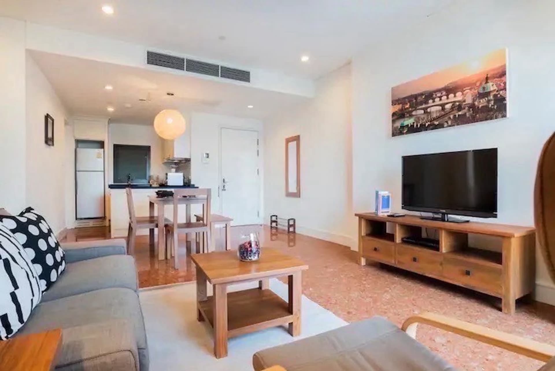 2 Bed Condo for Sale in Khlong Toei - Image 4