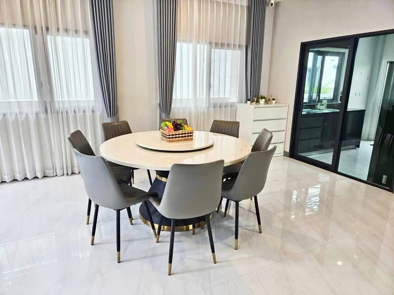 4 Bed House for Rent in Prawet
