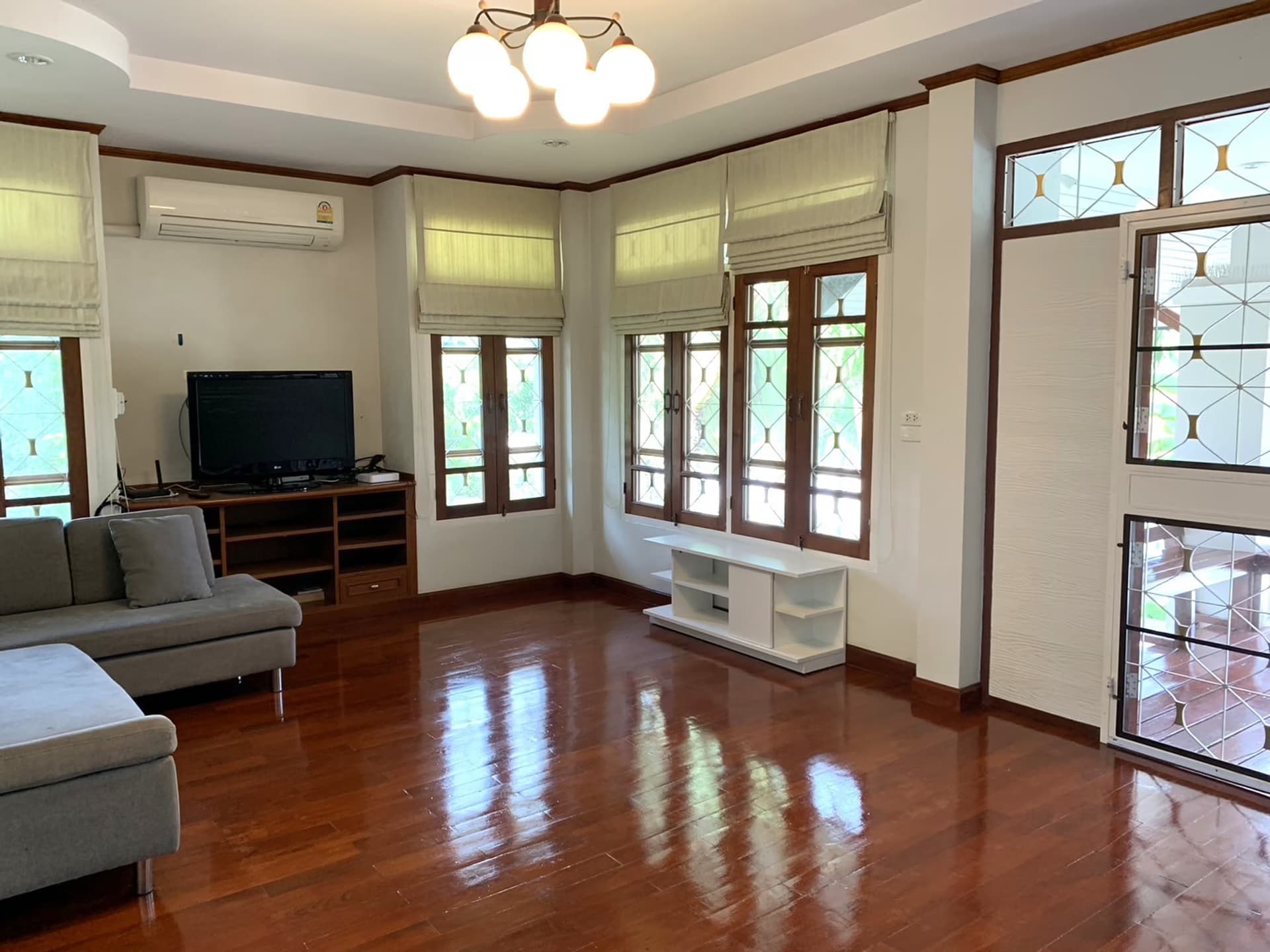3 Bed House for Rent and Sale in Mueang Chiang Mai District - Image 7